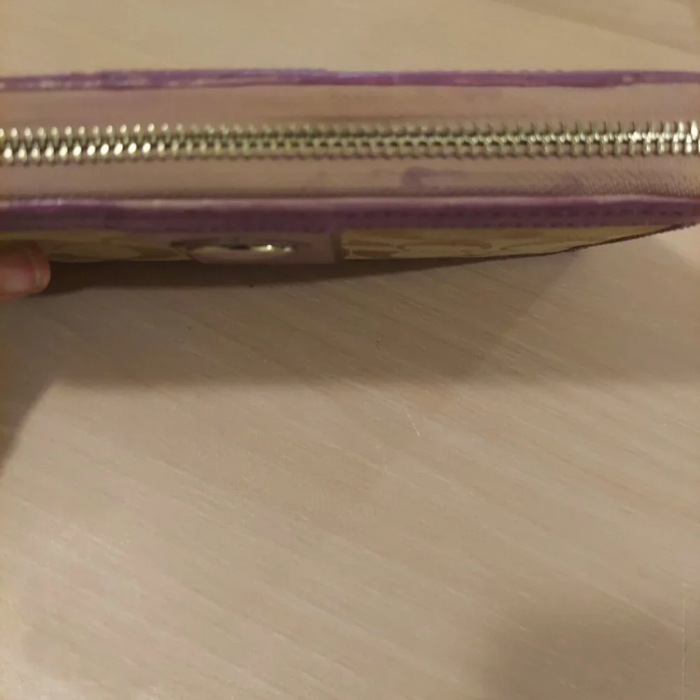 Coach Light Taupe & Lilac Card Bill ID coin Zip Around Accordion Wallet EUC *HP* - Picture 4 of 10